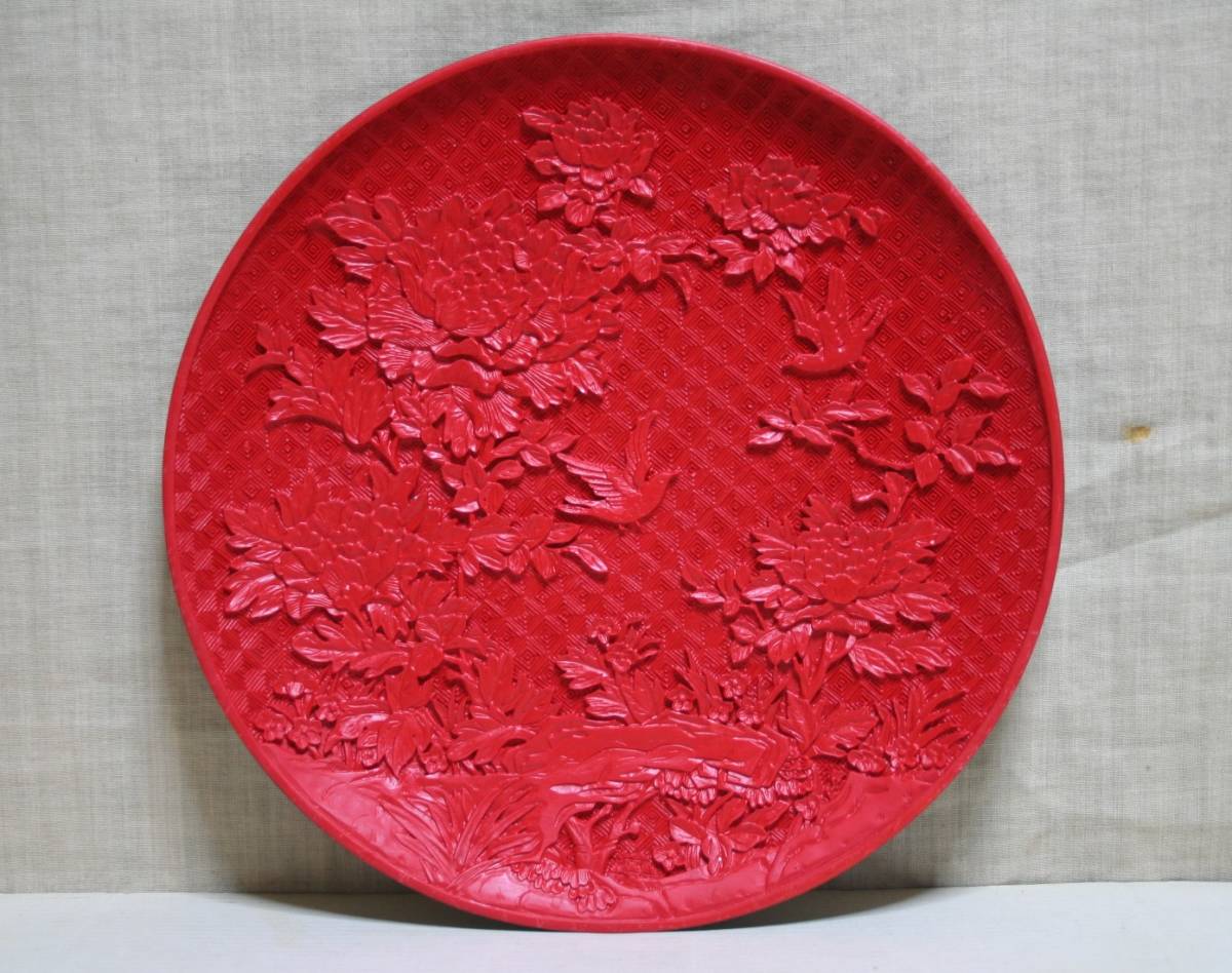 皿 飾皿 唐土漆彫 花鳥 24.5㎝（樹脂模造品）   Ｐ007の画像1