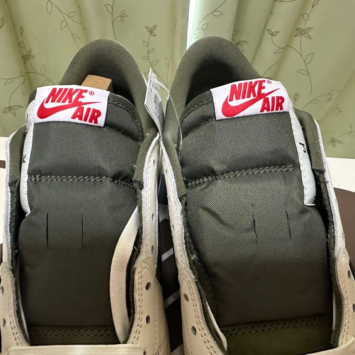 28cm Travis Scott × Nike Air Jordan 1 Low トラヴィス 28cm Travis Scott × Nike Air Jordan 1 Low トラヴィス