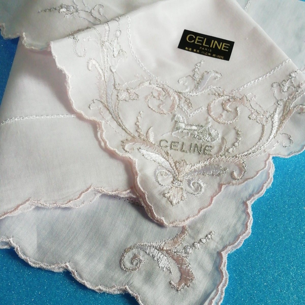 新品未使用/シール付】ハンカチ CELINE セリーヌ 薄いピンク 縁 新品未使用/シール付】ハンカチ CELINE セリーヌ 薄いピンク 縁