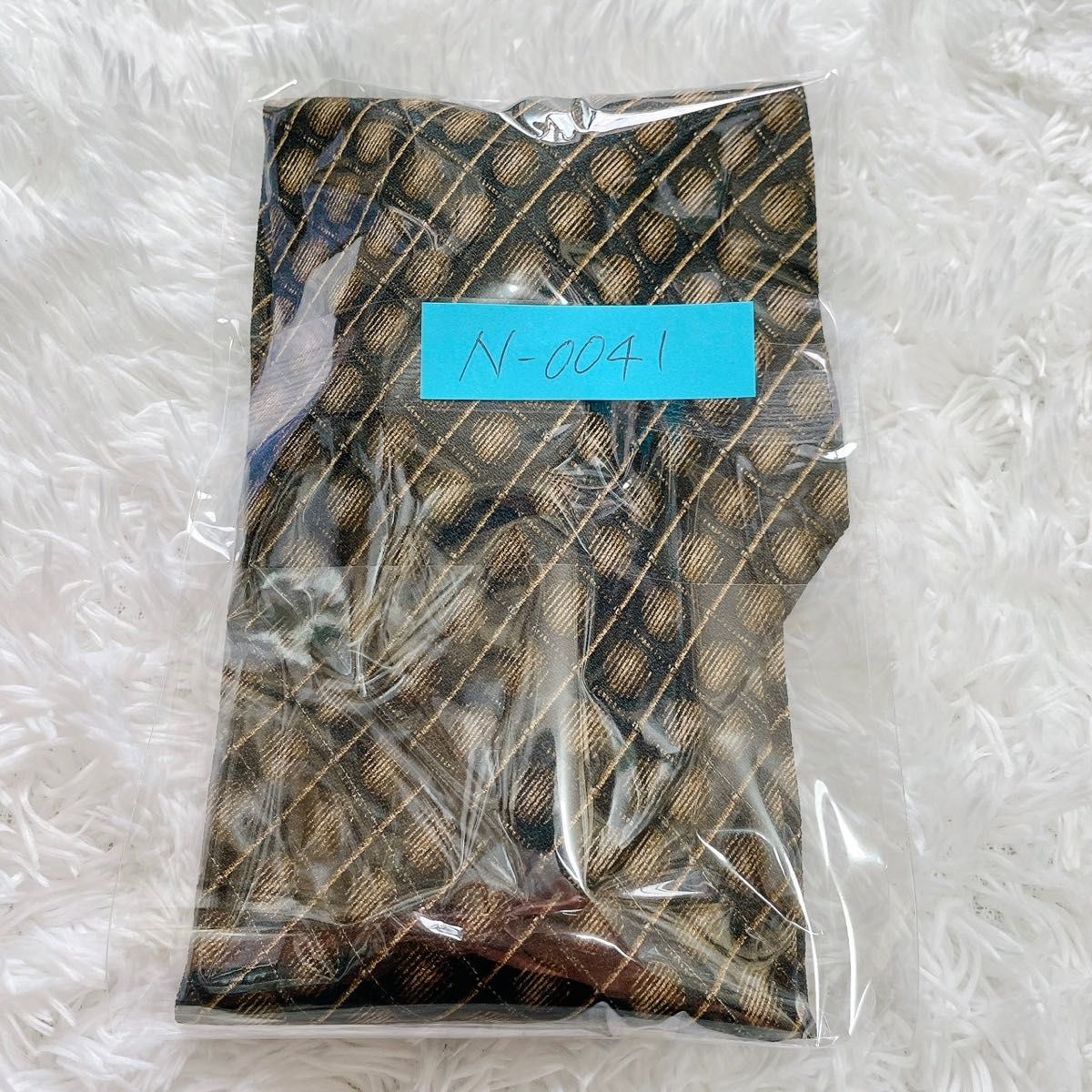 極美品】Ermenegildo Zegna ドット柄 & 幾何学 ハイブランド 極美品】Ermenegildo Zegna ドット柄 & 幾何学 ハイブランド