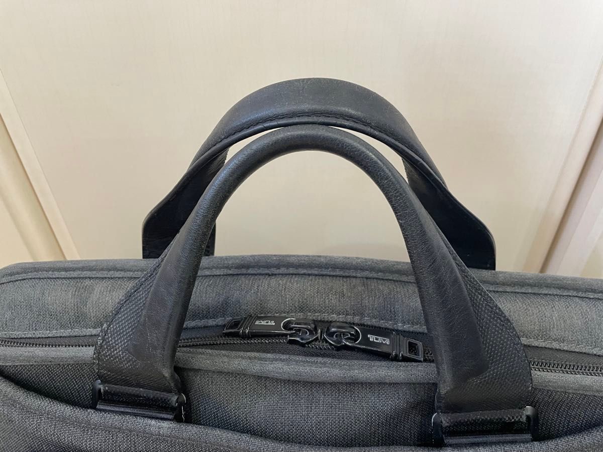 TUMI トゥミ ビジネスバッグ 26516AT2|Yahoo!フリマ(旧PayPay TUMI トゥミ ビジネスバッグ 26516AT2|Yahoo!フリマ(旧PayPay