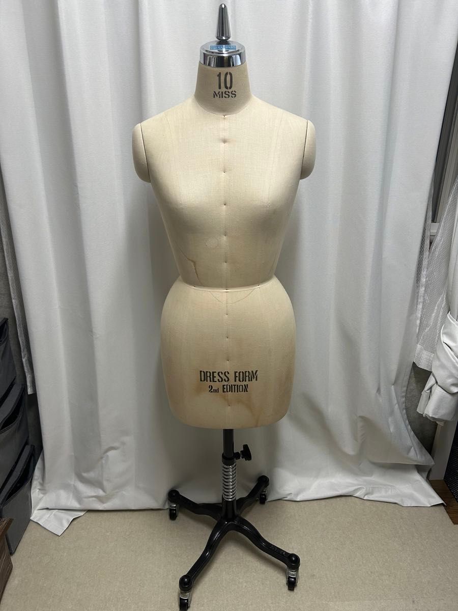 大洋工芸 アミコ 【10号】人台・ボディ・トルソー / DRESSFORM 大洋工芸 アミコ 【10号】人台・ボディ・トルソー / DRESSFORM