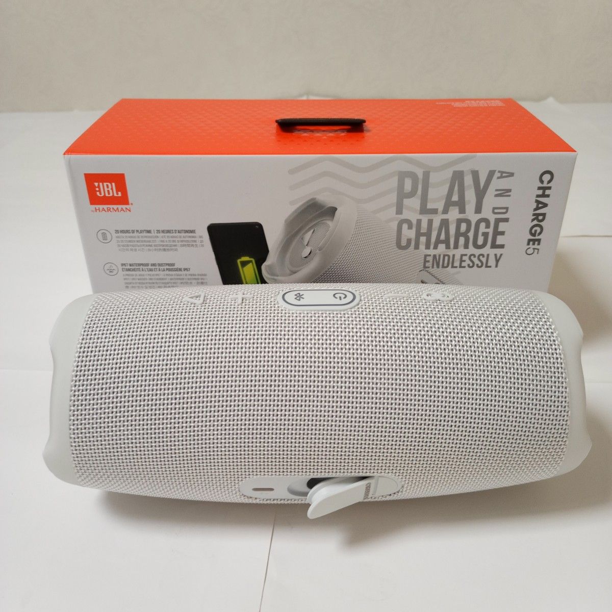 JBL CHARGE5 ホワイト Bluetoothスピーカー|Yahoo!フリマ(旧 JBL CHARGE5 ホワイト Bluetoothスピーカー|Yahoo!フリマ(旧