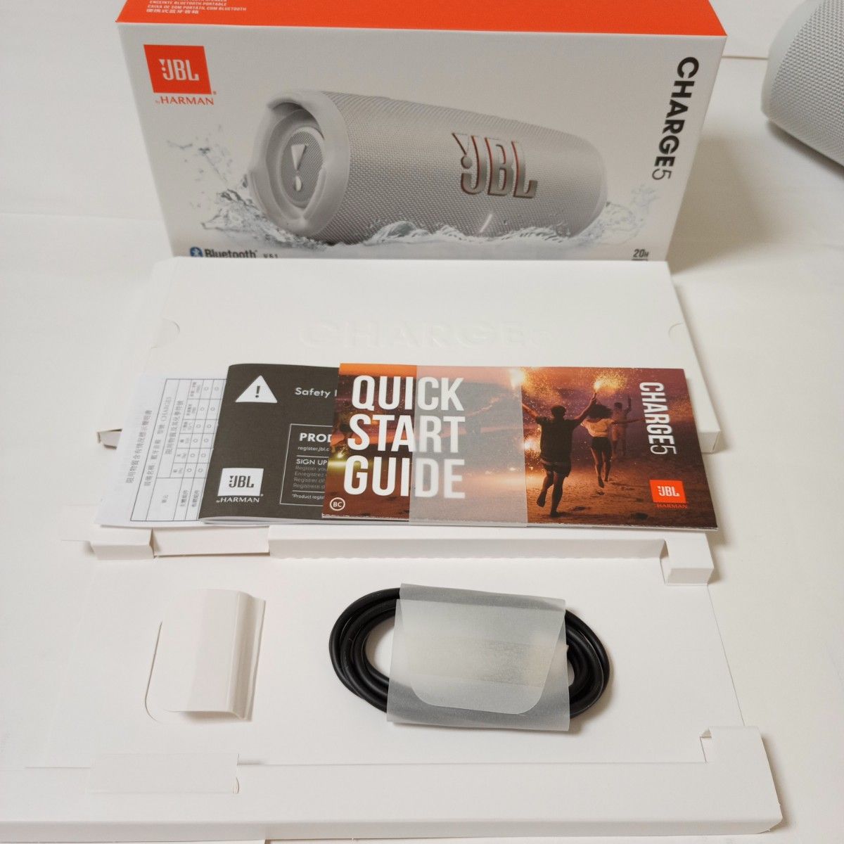 JBL CHARGE5 ホワイト Bluetoothスピーカー|Yahoo!フリマ(旧 JBL CHARGE5 ホワイト Bluetoothスピーカー|Yahoo!フリマ(旧