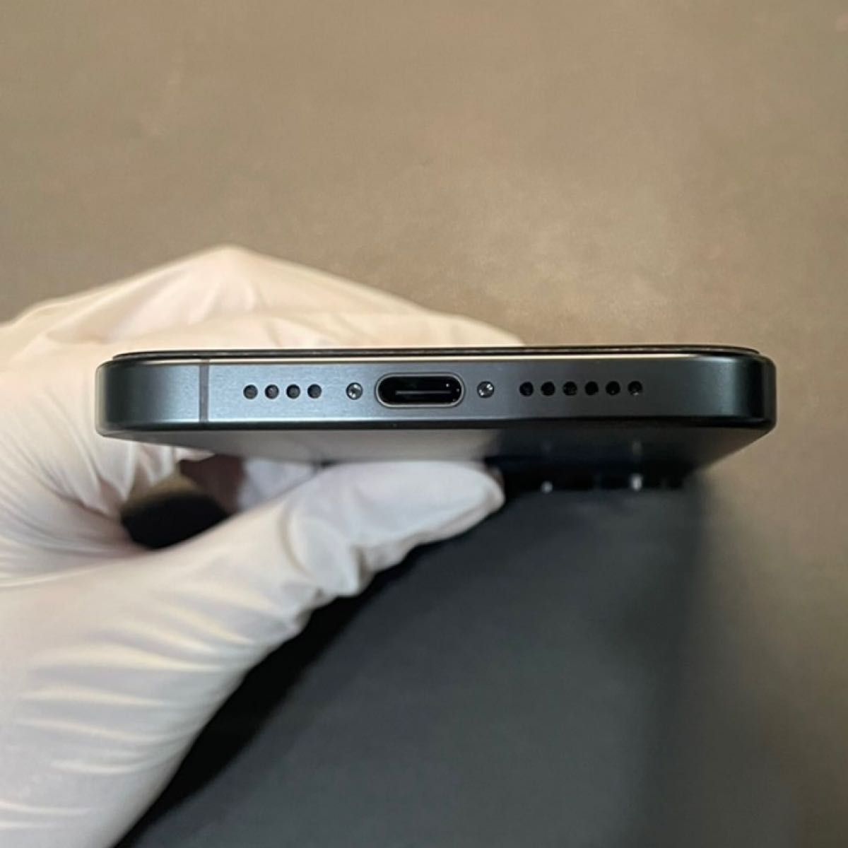 美品》iPhone 15 Pro max 256GB ブラックチタニウム バッテリー 美品》iPhone 15 Pro max 256GB ブラックチタニウム バッテリー