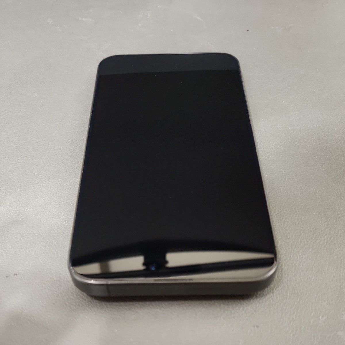 美品》iPhone 15 Pro max 256GB ブラックチタニウム バッテリー 美品》iPhone 15 Pro max 256GB ブラックチタニウム バッテリー