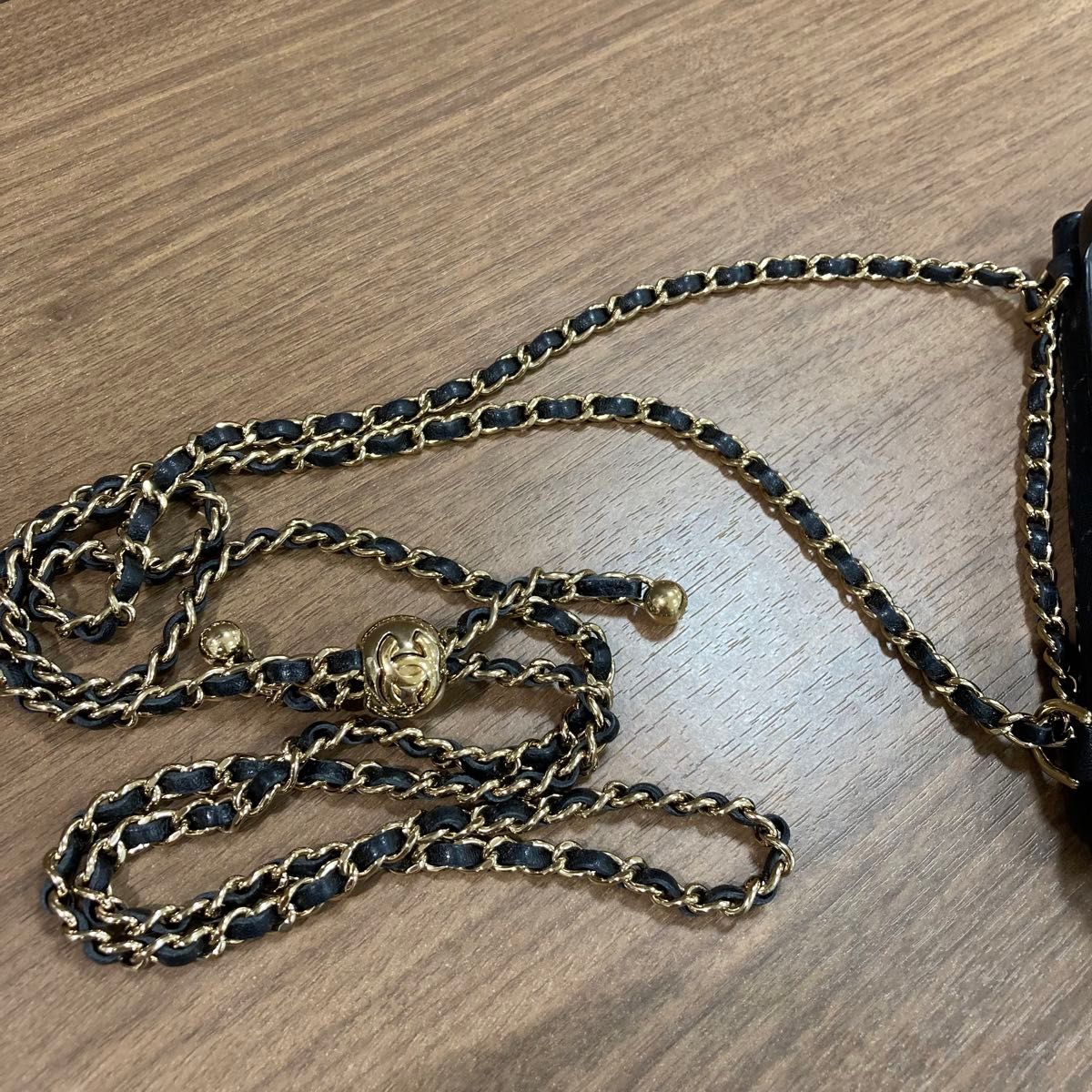 CHANEL シャネル 小物入れ 携帯ケース ラムスキン 本革 お洒落な 希少 激レア CHANEL シャネル 小物 マトラッセ ラムスキン iPhone
