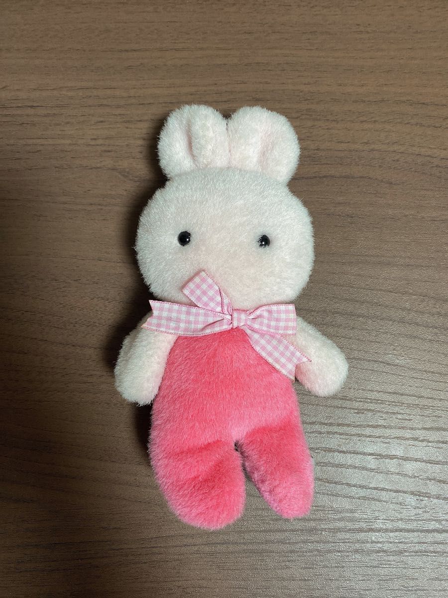 レア】 サンリオ チアリーチャム レトロ うさぎ ぬいぐるみ 当時 レア】 サンリオ チアリーチャム レトロ うさぎ ぬいぐるみ 当時