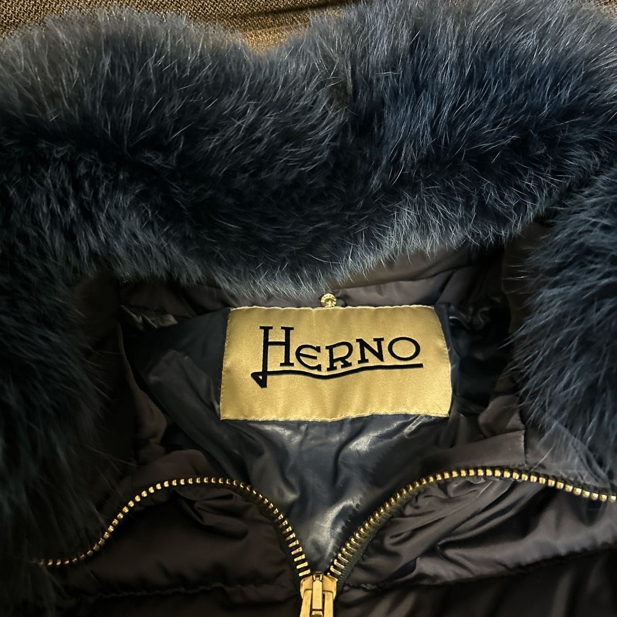 HERNOヘルノファー付ダウンコートネイビー40希少|Yahoo!フリマ HERNOヘルノファー付ダウンコートネイビー40希少|Yahoo!フリマ