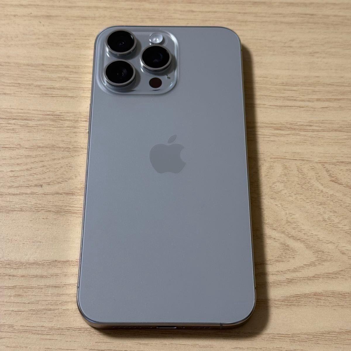 アップル Apple iPhone15 Pro MAX 512GB バッテリー 98% 美品 アップル Apple iPhone15 Pro MAX 512GB バッテリー 98% 美品