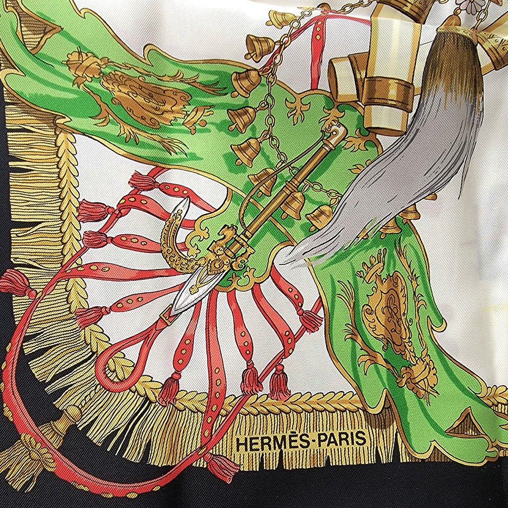 HERMES カレ90 スカーフ シルク100% エルメス 中古 良好 HERMES カレ90 スカーフ シルク100% エルメス 中古 良好