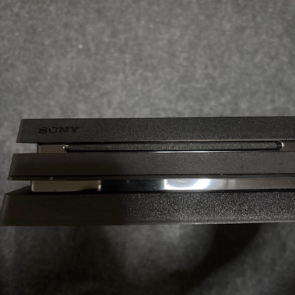 本体のみ PS4 Pro CUH-7100B ジェットブラック 封印シールあり 本体のみ PS4 Pro CUH-7100B ジェットブラック 封印シールあり