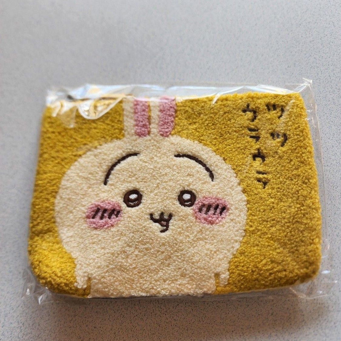 ちいかわ サガラ 3ポケット ポーチ うさぎ ツツウラウラ さがら ちいかわ サガラ 3ポケット ポーチ うさぎ ツツウラウラ さがら