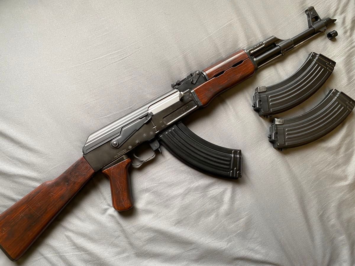 次世代電動ガン AK47 【ウェザリング塗装済】予備マガジン2本 次世代電動ガン AK47 【ウェザリング塗装済】予備マガジン2本