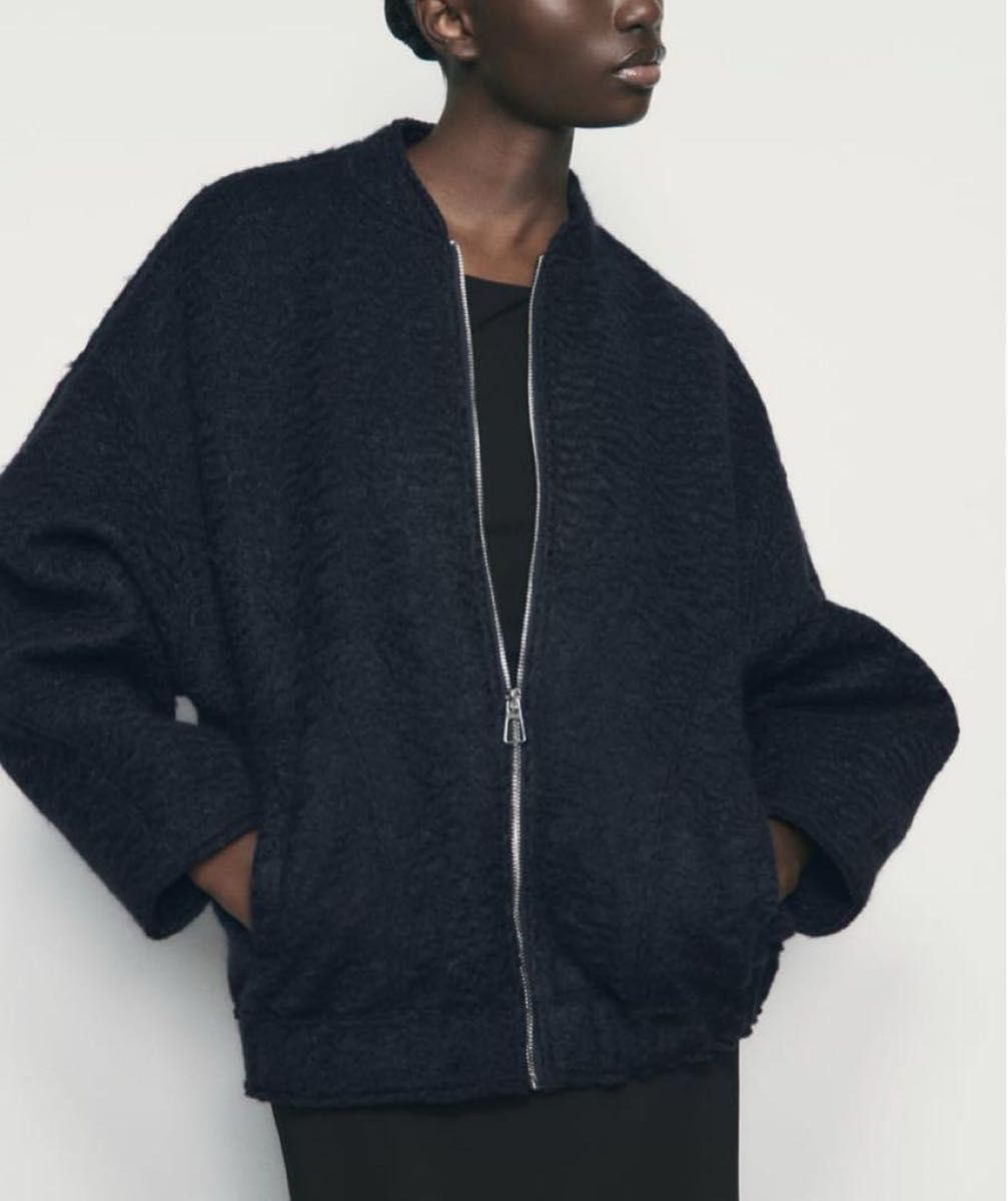 ZARA レディース ブークレ オーバーサイズ ボンバージャケット ZARA レディース ブークレ オーバーサイズ ボンバージャケット