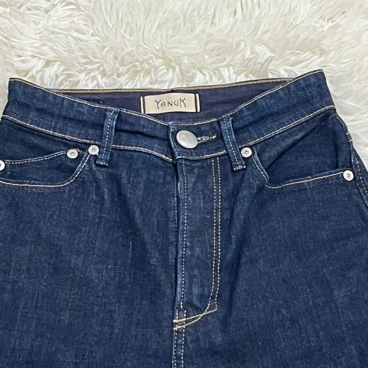 美品 ヤヌーク ANN アン ボーイズテーパード デニムパンツ 23 美品 ヤヌーク ANN アン ボーイズテーパード デニムパンツ 23