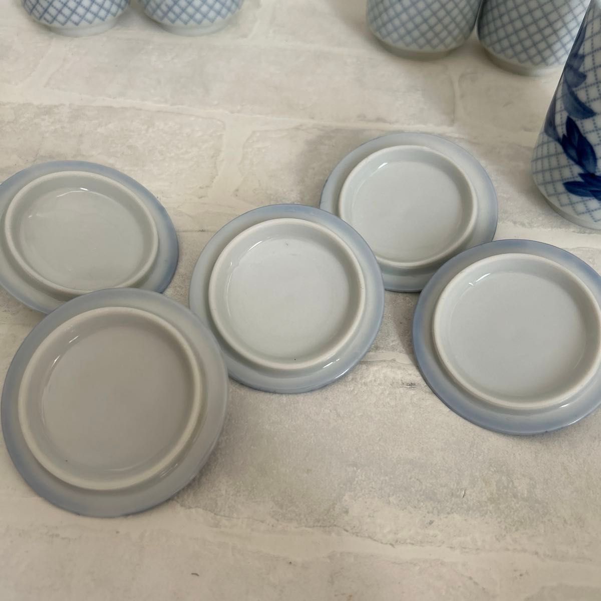新品】有田焼 美風 蓋付き湯呑み 5点セット 湯呑 有田焼 昭和 新品】有田焼 美風 蓋付き湯呑み 5点セット 湯呑 有田焼 昭和