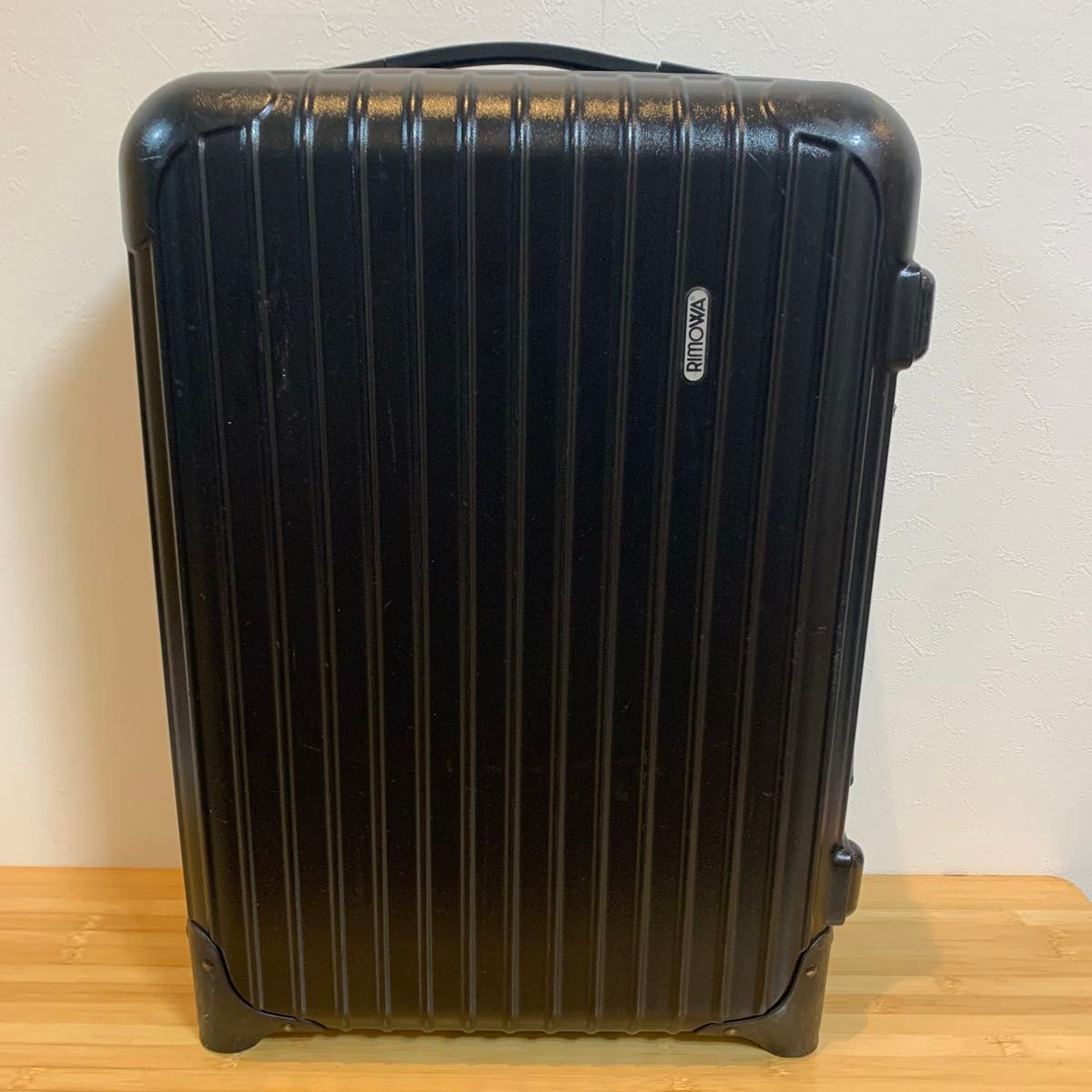 RIMOWA 35L salsa スーツケース 2輪 ブラック 廃盤 ギャラ付き RIMOWA 35L salsa スーツケース 2輪 ブラック 廃盤 ギャラ付き