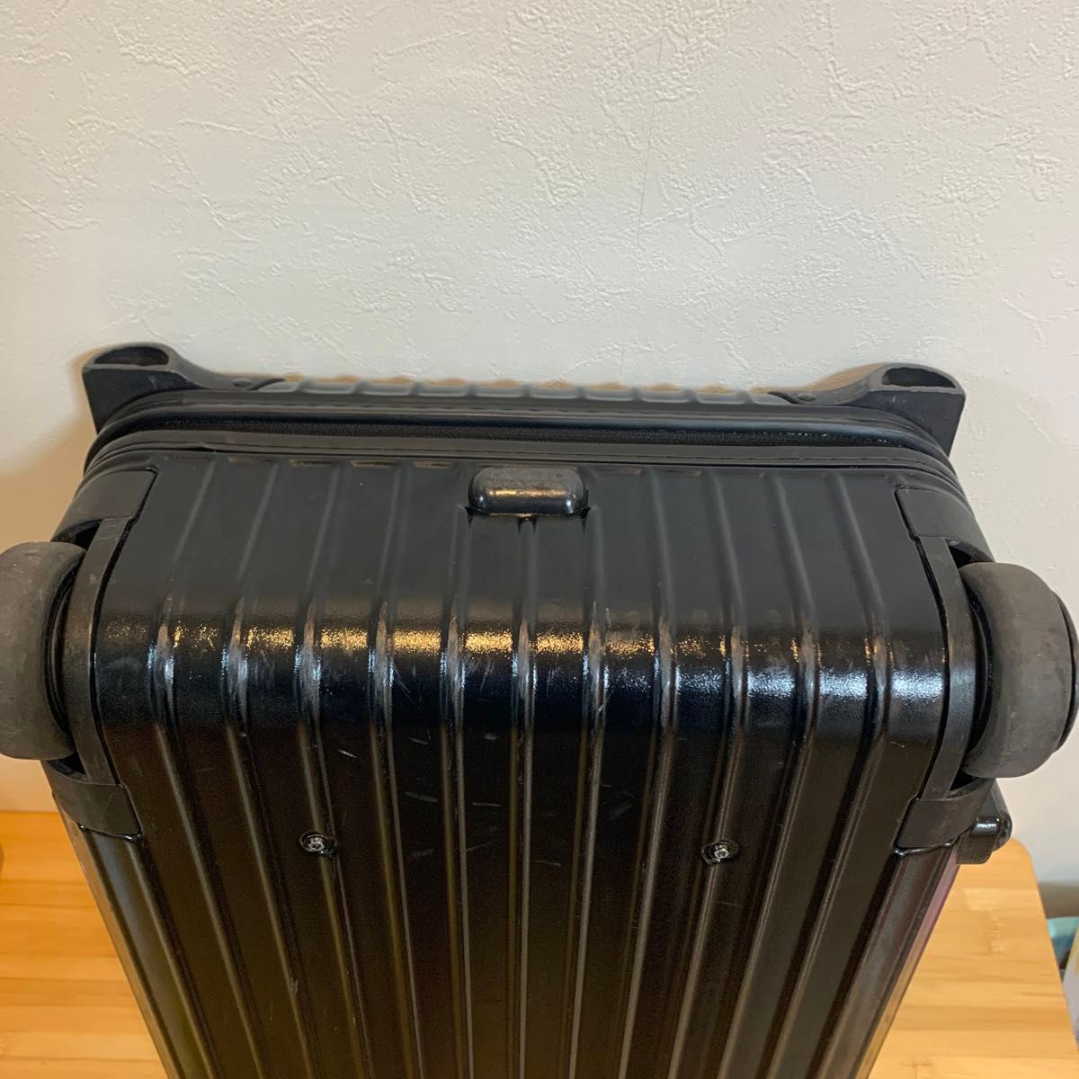 RIMOWA 35L salsa スーツケース 2輪 ブラック 廃盤 ギャラ付き RIMOWA 35L salsa スーツケース 2輪 ブラック 廃盤 ギャラ付き