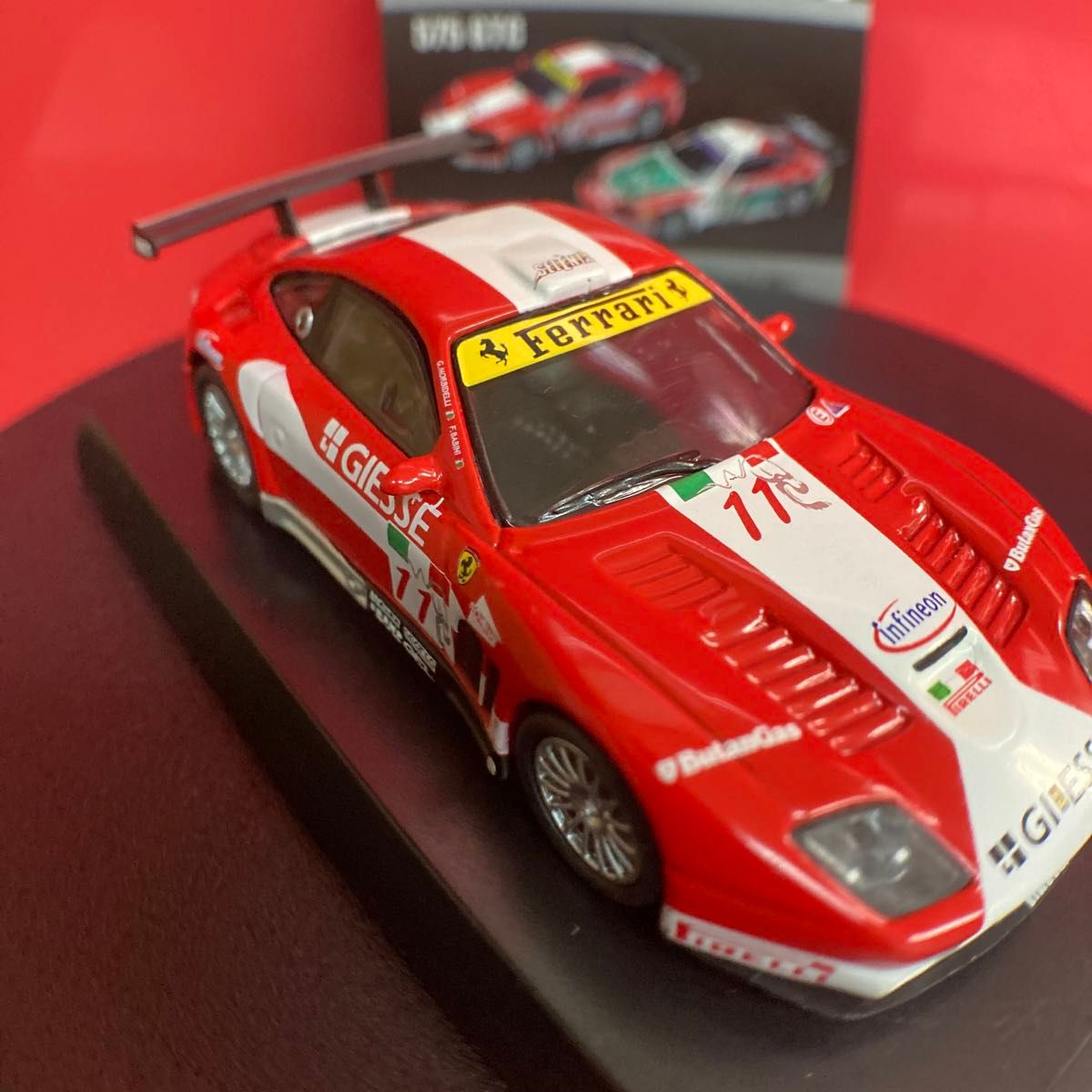 フェラーリ 575 GTC 組立済み美品 京商 サークルKサンクス限定 フェラーリ 575 GTC 組立済み美品 京商 サークルKサンクス限定