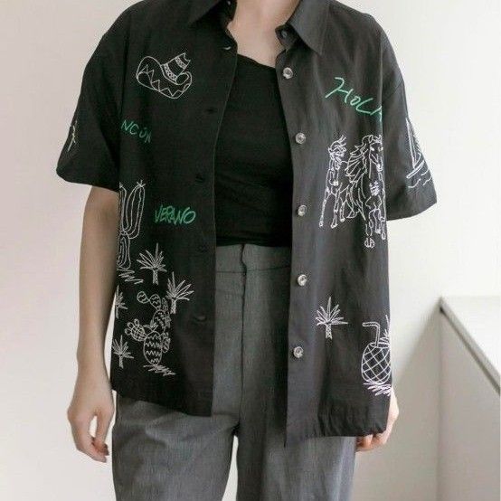 イアパピヨネ 刺繍シャツ ブラック SUM1 STYLE(スミスタイル イアパピヨネ 刺繍シャツ ブラック SUM1 STYLE(スミスタイル