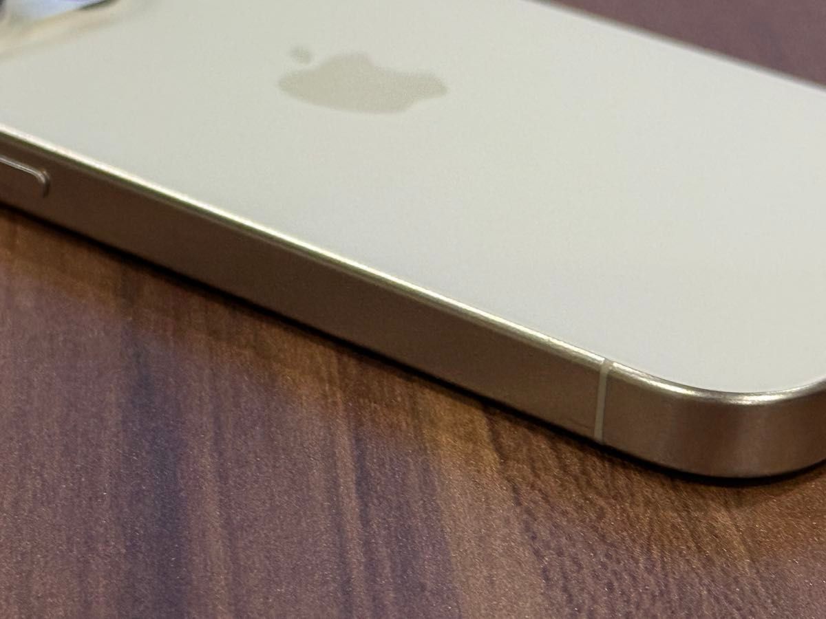 Apple iPhone 15 Pro 128GB ホワイトチタニウム 国内AppleStore Apple iPhone 15 Pro 128GB ホワイトチタニウム 国内AppleStore