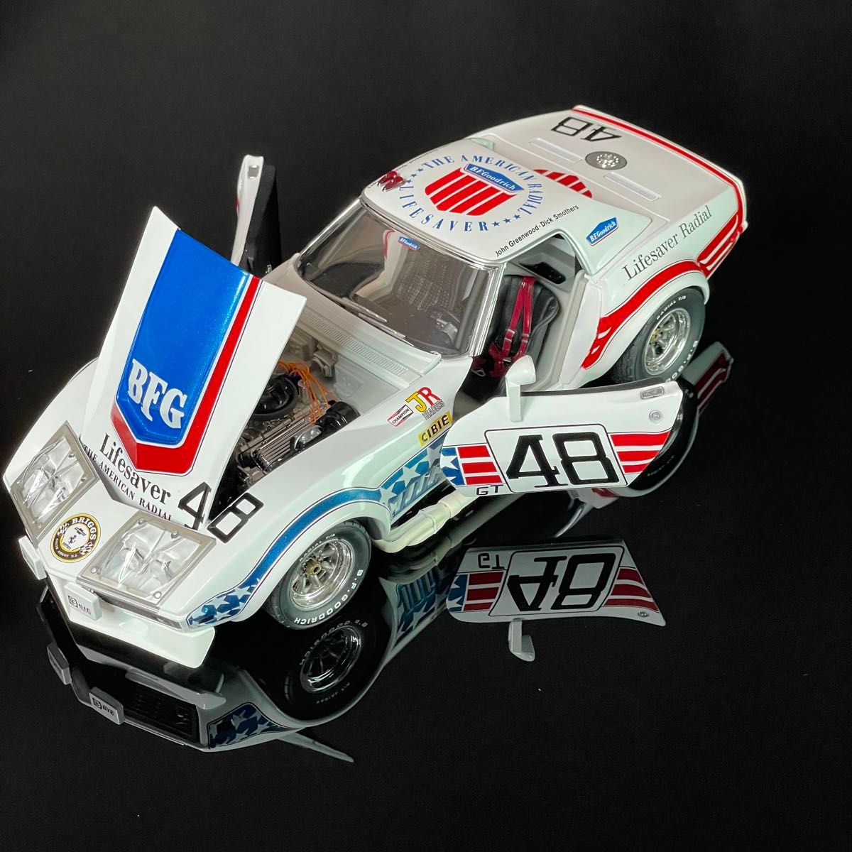日本未入荷 1/18 Carousel 1 シボレー コルベット C3 L-88 日本未入荷 1/18 Carousel 1 シボレー コルベット C3 L-88