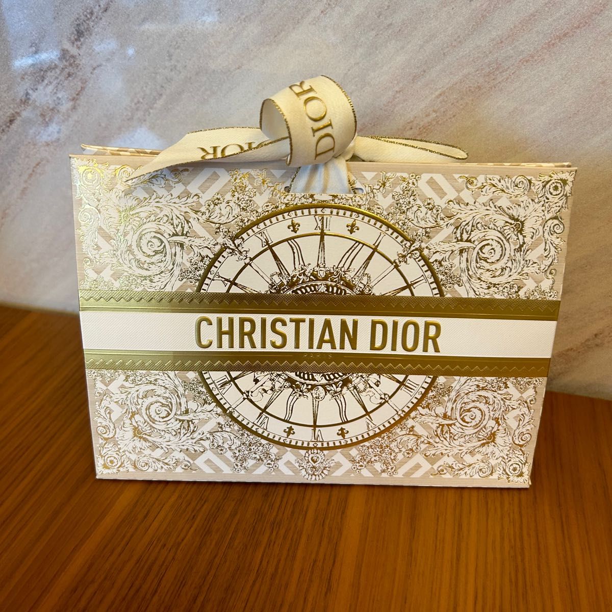 新品未使用 Dior ディオール ギフトバッグ 2024 ホリデー 新品未使用 Dior ディオール ギフトバッグ 2024 ホリデー