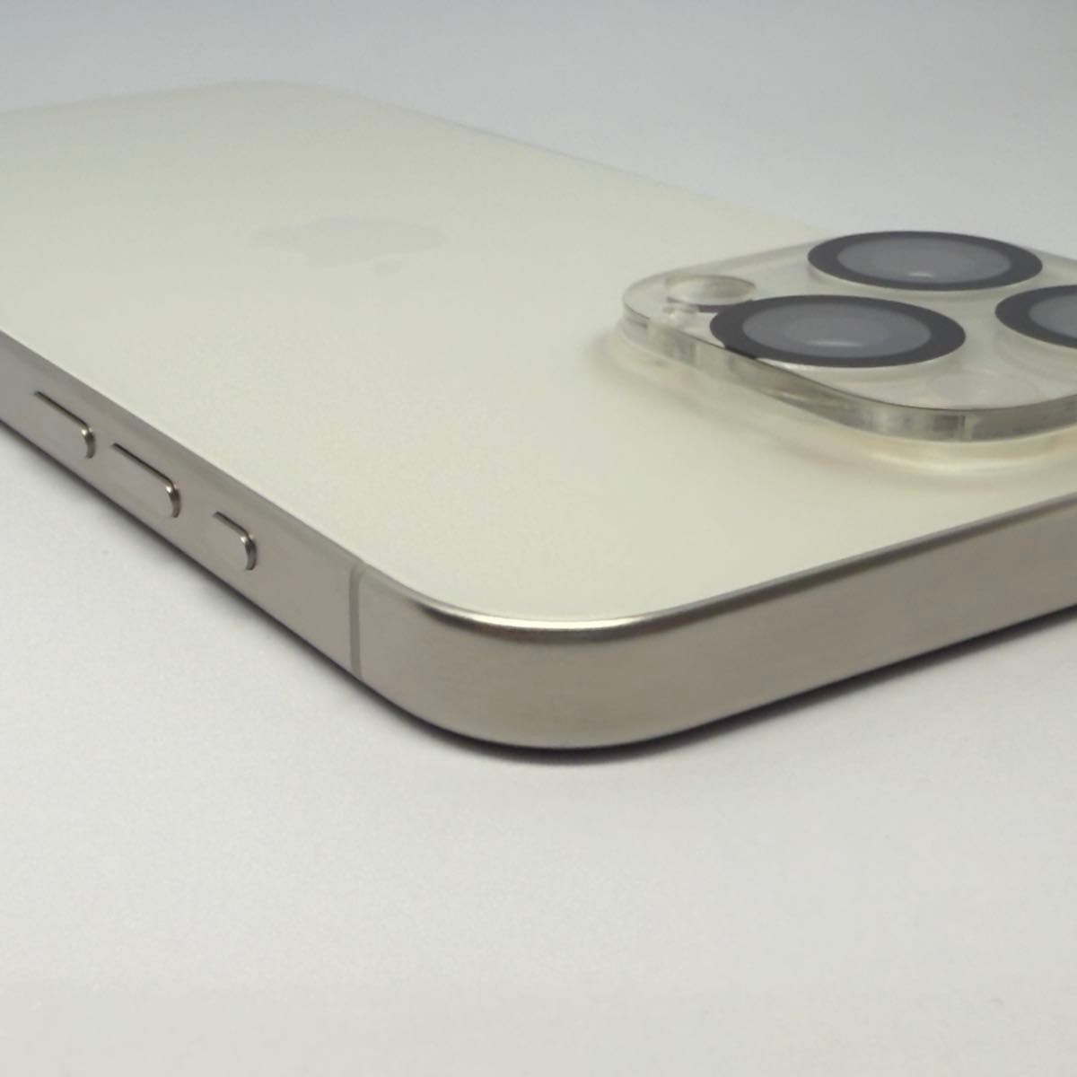美品】iPhone 15 Pro Max ホワイトチタニウム 256 GB SIMフリー 美品】iPhone 15 Pro Max ホワイトチタニウム 256 GB SIMフリー