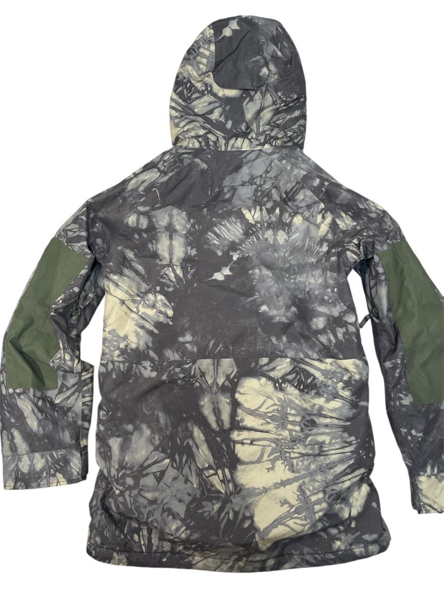 美品 BURTON バートン スノーボード ウェア リアルツリーカモ柄 美品 BURTON バートン スノーボード ウェア リアルツリーカモ柄