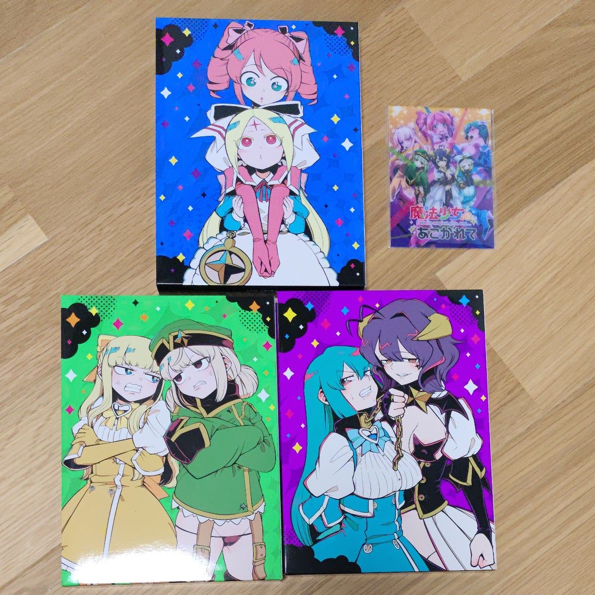 魔法少女にあこがれて Blu-ray 全3巻セット 初回生産版 特典 魔法少女にあこがれて Blu-ray 全3巻セット 初回生産版 特典