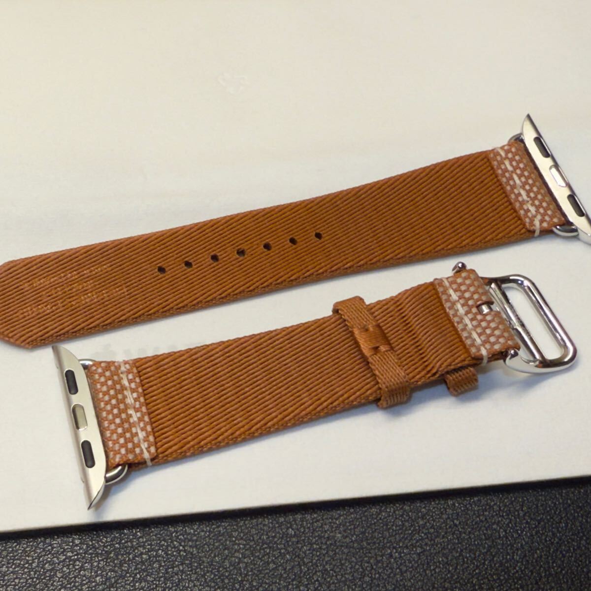 即決 美品 Apple watch HERMES エルメス トワルH ゴールド 即決 美品 Apple watch HERMES エルメス トワルH ゴールド