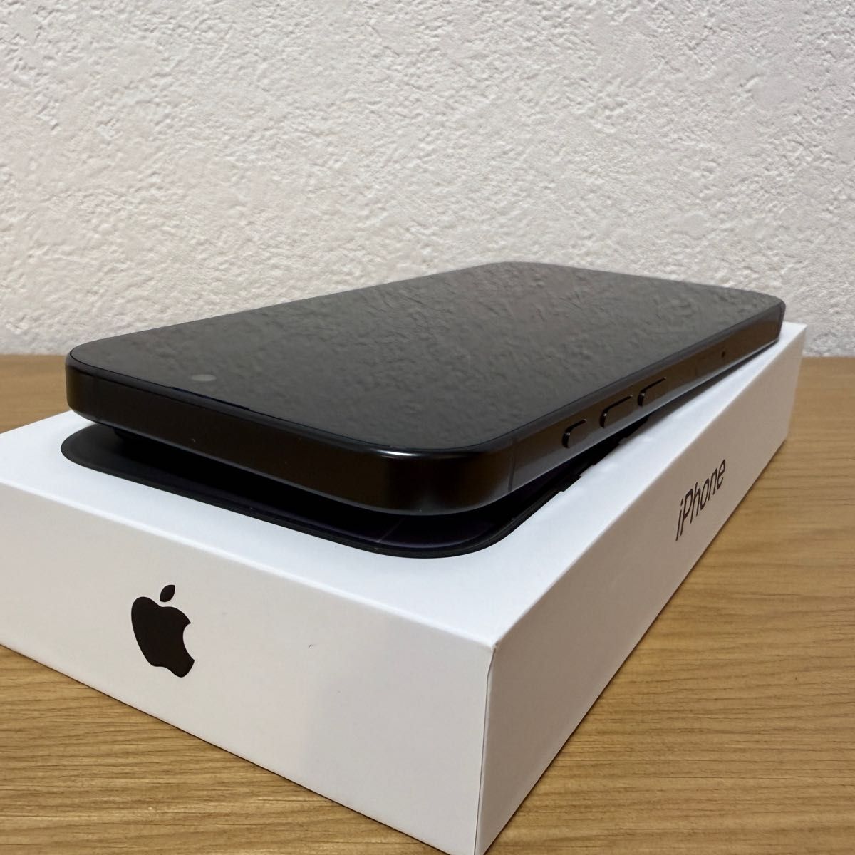Apple iPhone 16 Pro ブラックチタニウム 黒 256GB 本体|Yahoo Apple iPhone 16 Pro ブラックチタニウム 黒 256GB 本体|Yahoo