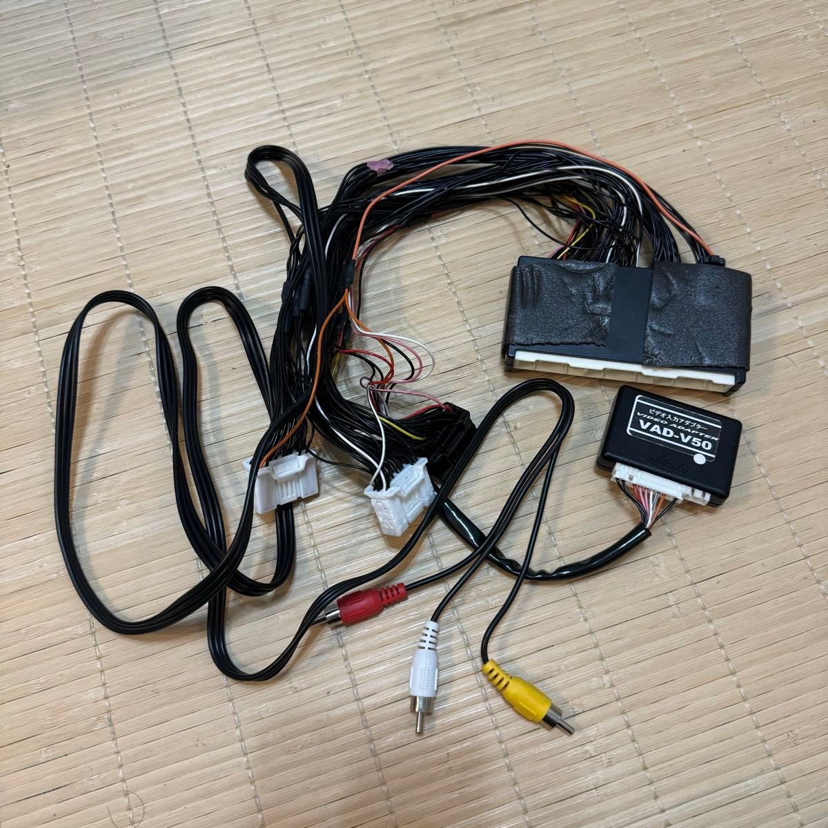 トヨタ ディスプレイオーディオ VAD-V50 ビデオアダプタ|Yahoo トヨタ ディスプレイオーディオ VAD-V50 ビデオアダプタ|Yahoo