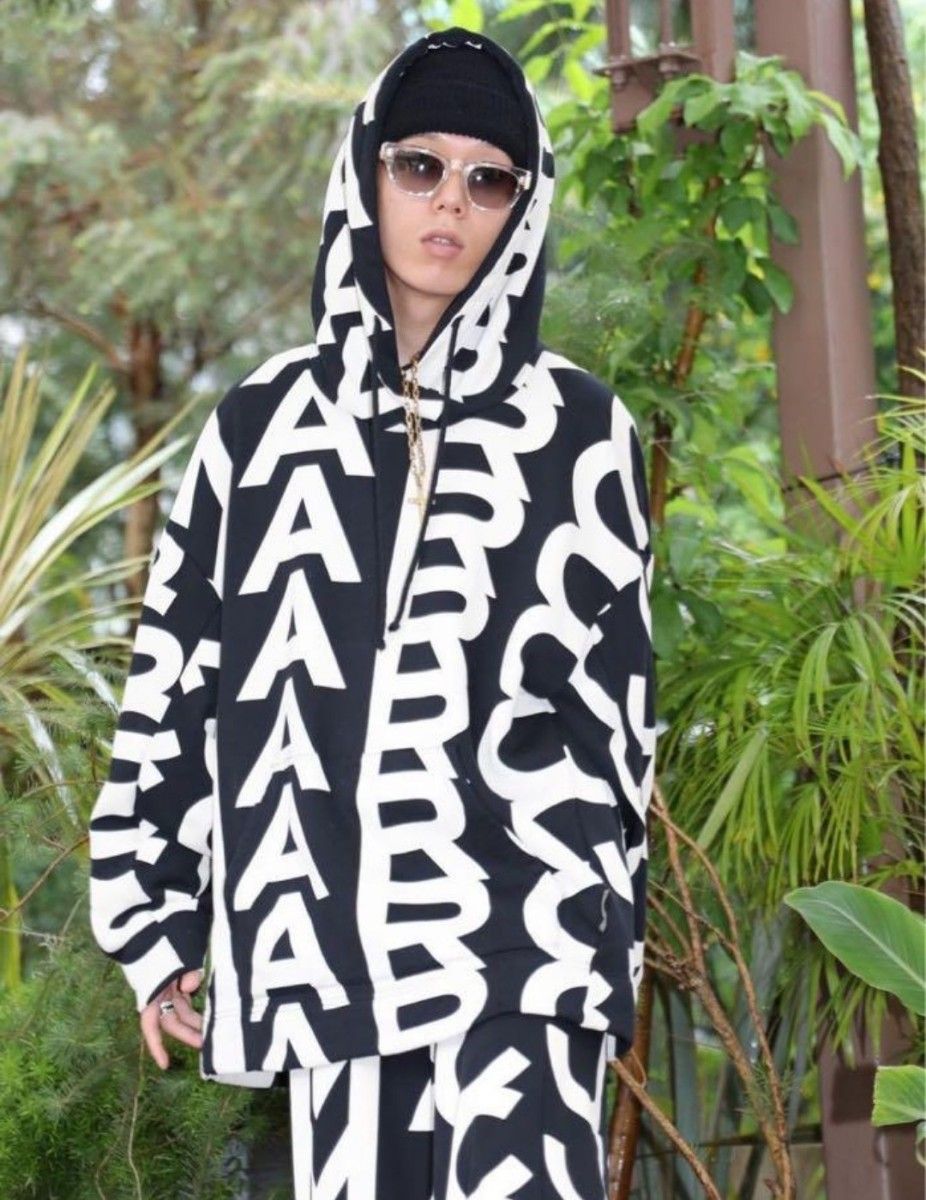 MARC JACOBS マークジェイコブス MONOGRAM HOODIE モノグラム MARC JACOBS マークジェイコブス MONOGRAM HOODIE モノグラム