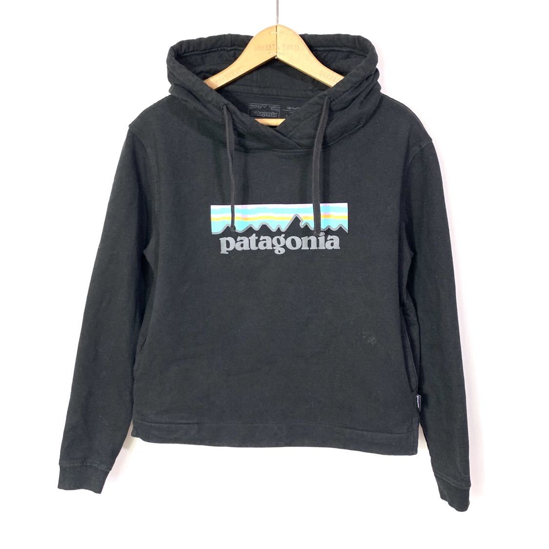 ■女性用 patagonia パタゴニア ロゴプリント ストレッチ入り スウェット パーカー/古着 アメカジ アウトドア レジャー ブラック サイズS■