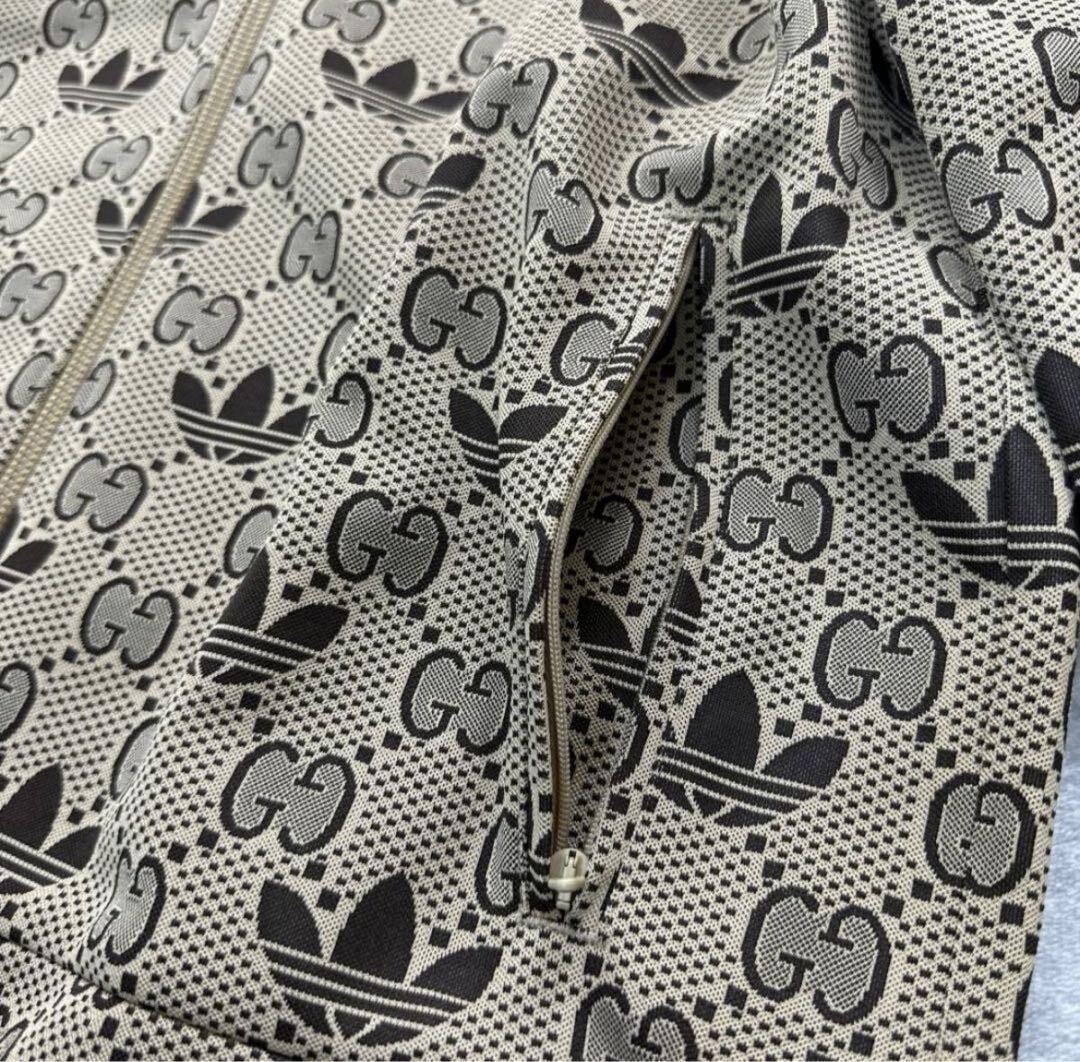 Mサイズ 新品未使用 GUCCI adidas 総柄 ジャケット グッチ Mサイズ 新品未使用 GUCCI adidas 総柄 ジャケット グッチ