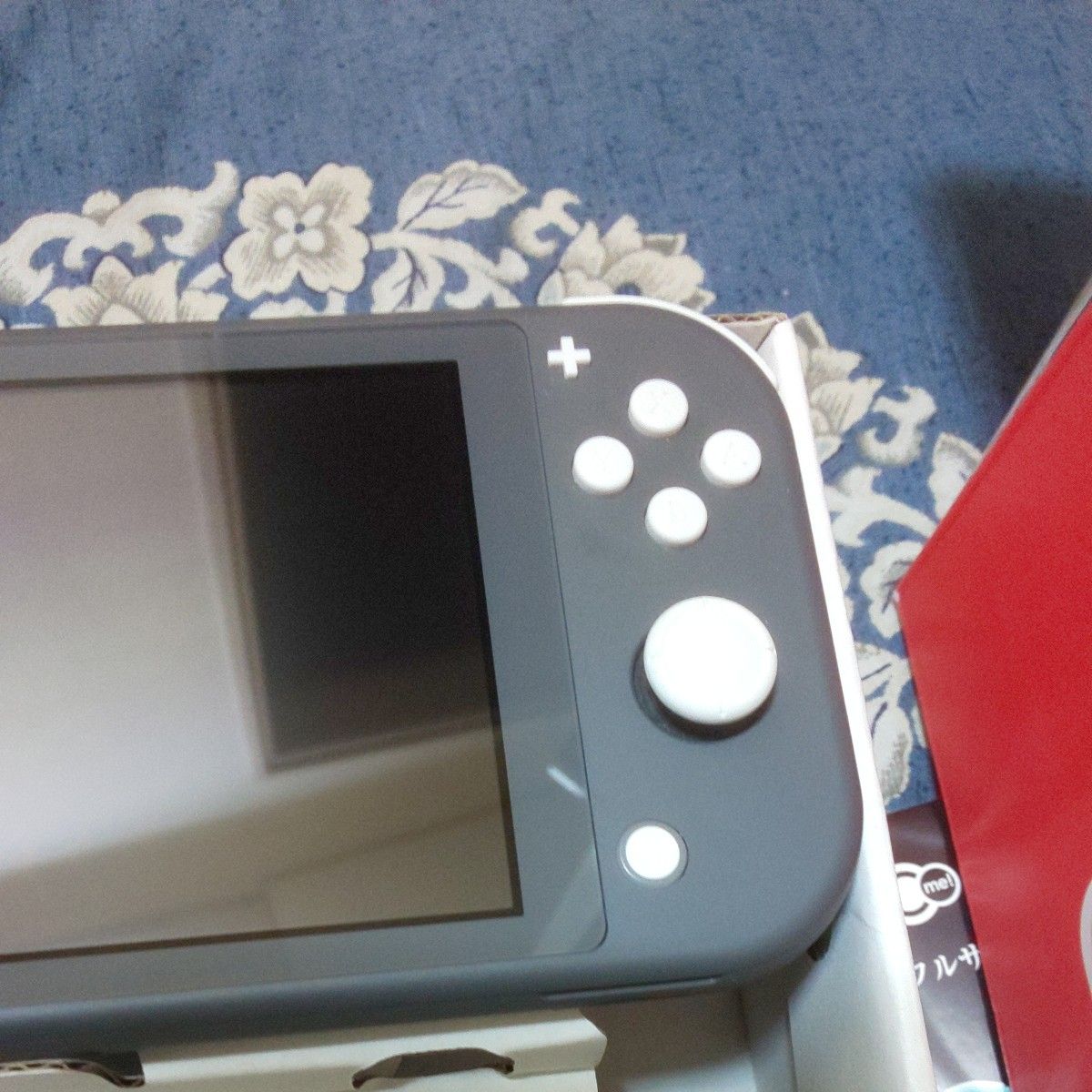 Nintendo Switch Lite グレー 完品 カバー付き わざとらしい Nintendo Switch Lite グレー 完品 カバー付き わざとらしい