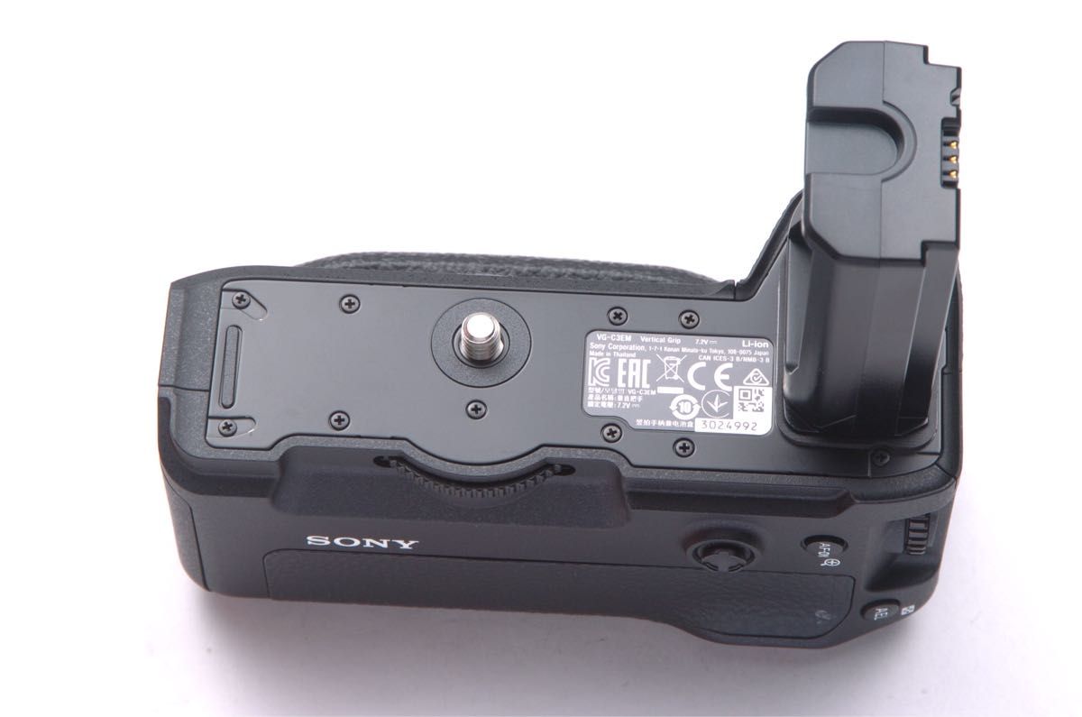 8月25日購入 メーカー保証 新品同様 SONY VG-C3EM 縦位置 8月25日購入 メーカー保証 新品同様 SONY VG-C3EM 縦位置