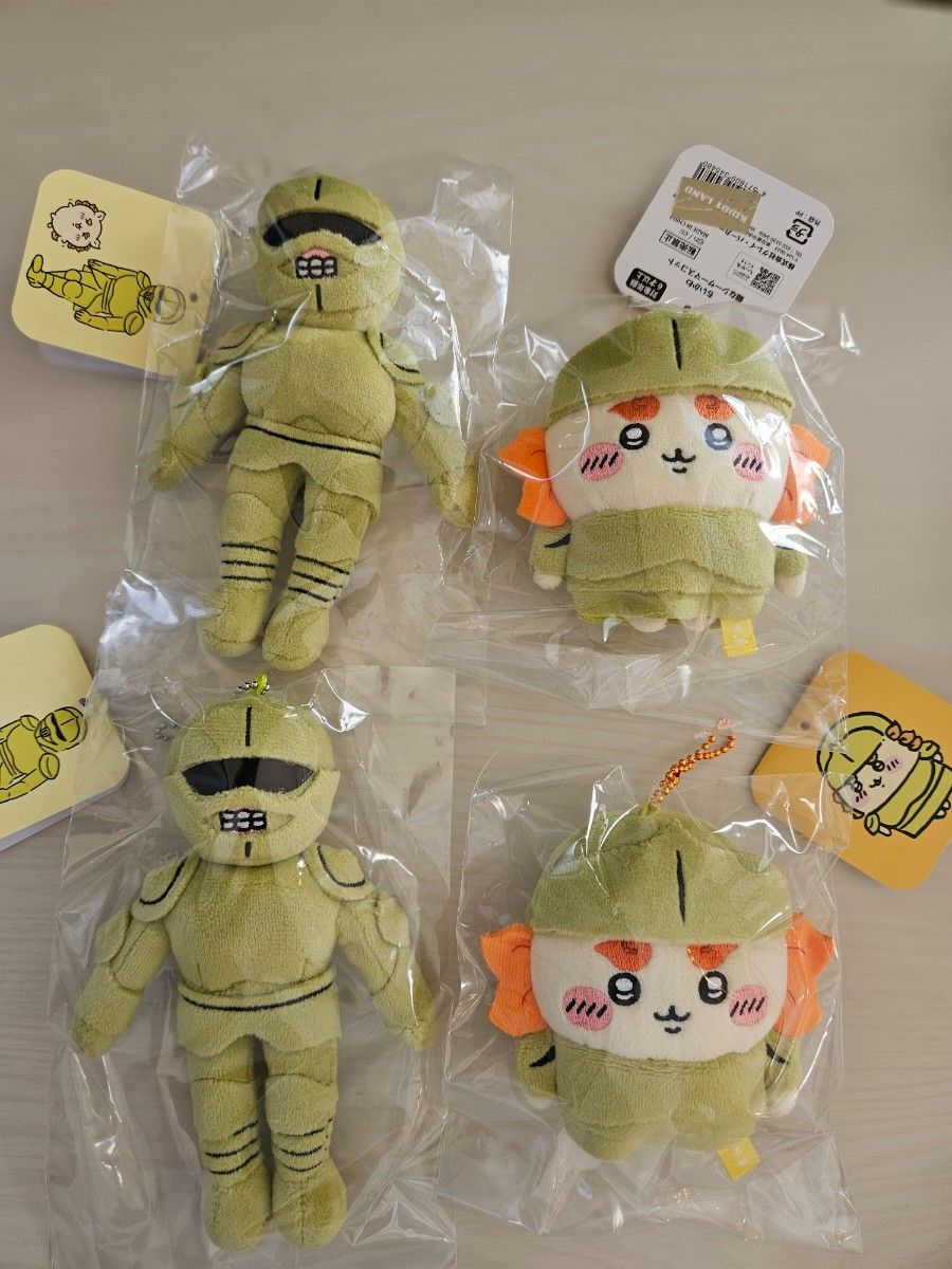 新品未開封】ちいかわ 鎧なシーサーマスコット & ラーメンの鎧 新品未開封】ちいかわ 鎧なシーサーマスコット & ラーメンの鎧
