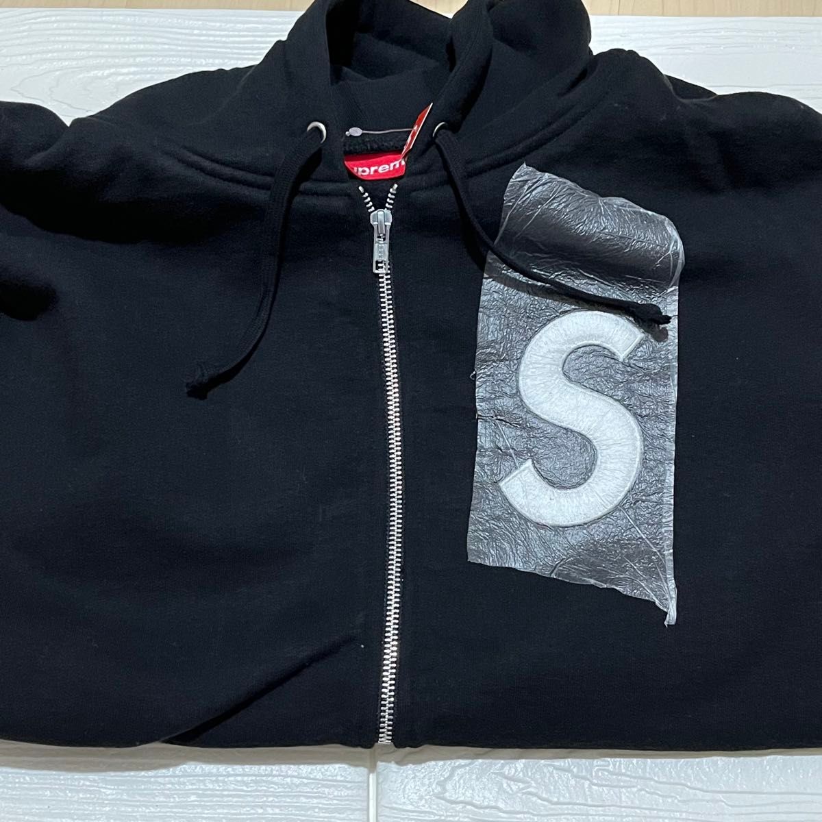 新品L/Supreme S Logo Zip Up Hooded Sweatshirt Black 新品L/Supreme S Logo Zip Up Hooded Sweatshirt Black