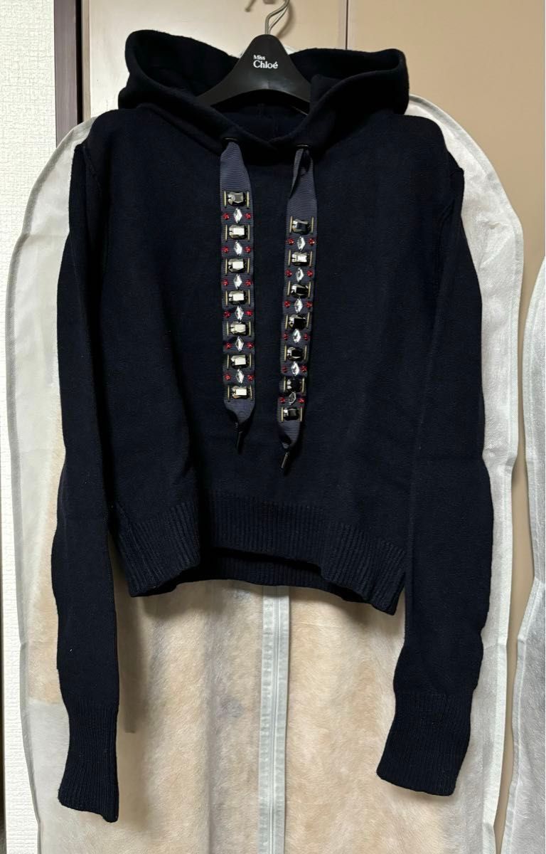 ZARA ショート丈 ビジュー付きフードパーカー ブラック S|Yahoo ZARA ショート丈 ビジュー付きフードパーカー ブラック S|Yahoo
