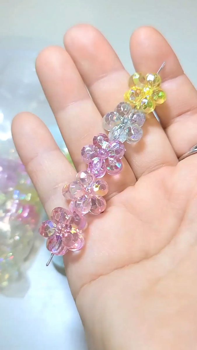 アクリルビーズ 花 オーロラクリア ハンドメイド キッズ キーホルダー ブレスレット