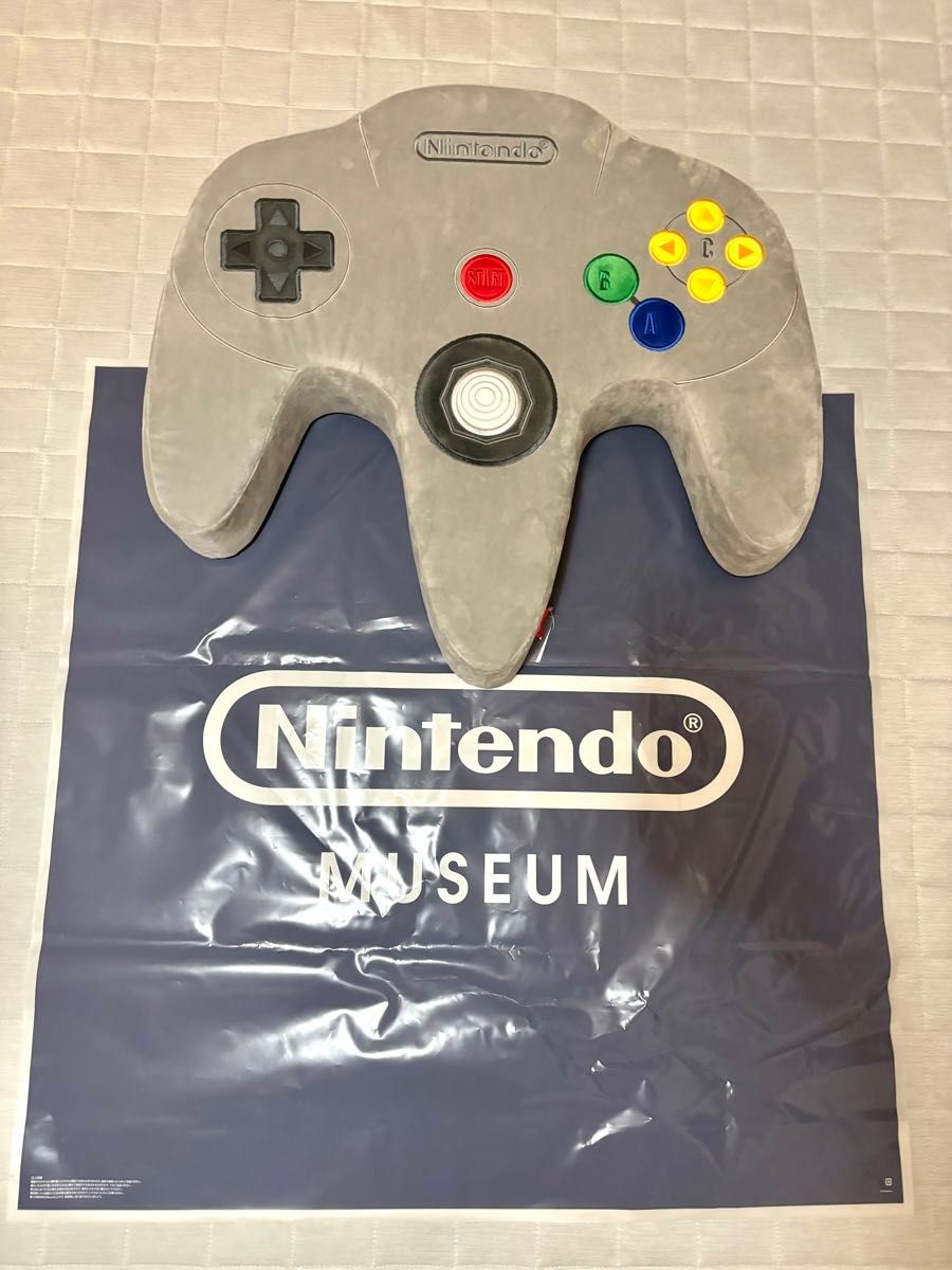ニンテンドーミュージアム限定 クッション 64コントローラー ニンテンドーミュージアム限定 クッション 64コントローラー