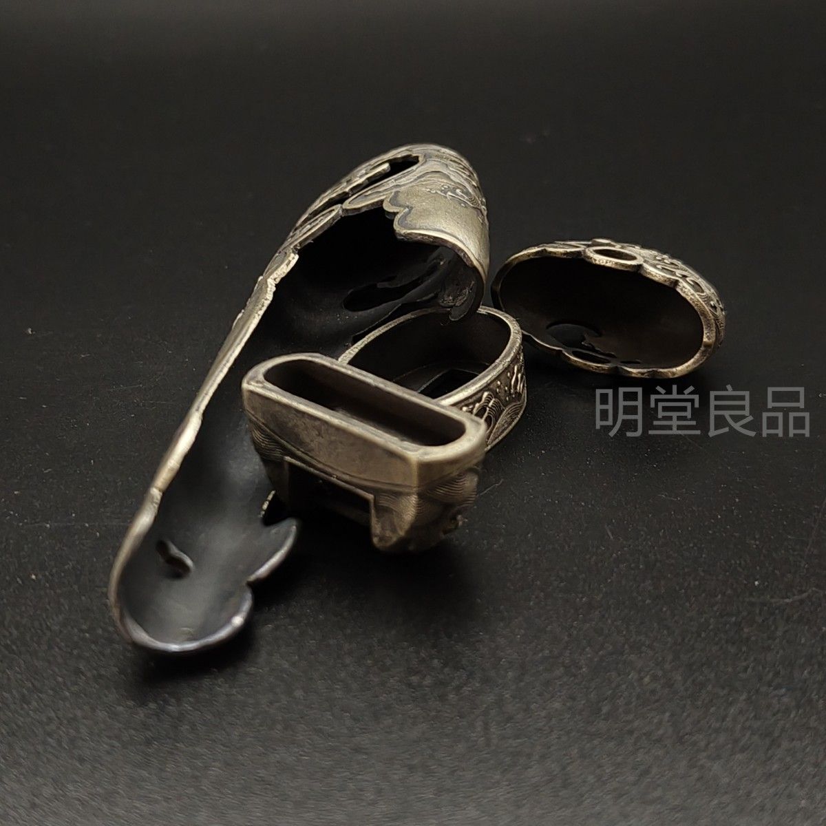 日本刀装具 突兵拵 縁頭 栗形 銅製 柄鞘一式金具 刀剣美術 日本刀装具 突兵拵 縁頭 栗形 銅製 柄鞘一式金具 刀剣美術