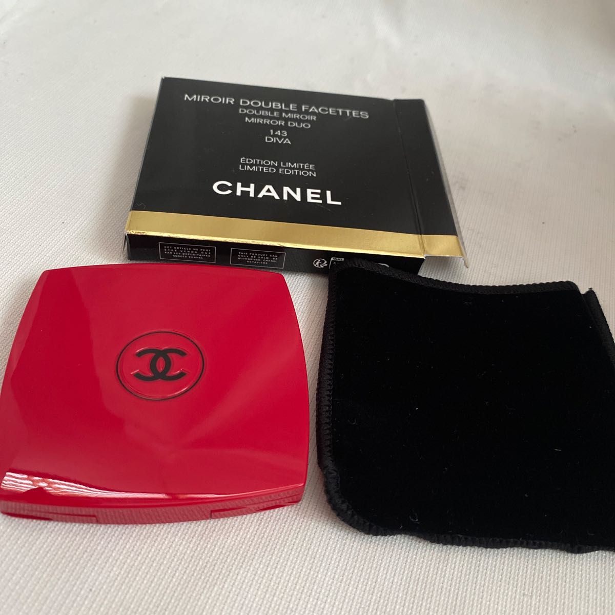 シャネル CHANEL 手鏡 ミラー コスメ ピンク系 143 diva|Yahoo シャネル CHANEL 手鏡 ミラー コスメ ピンク系 143 diva|Yahoo