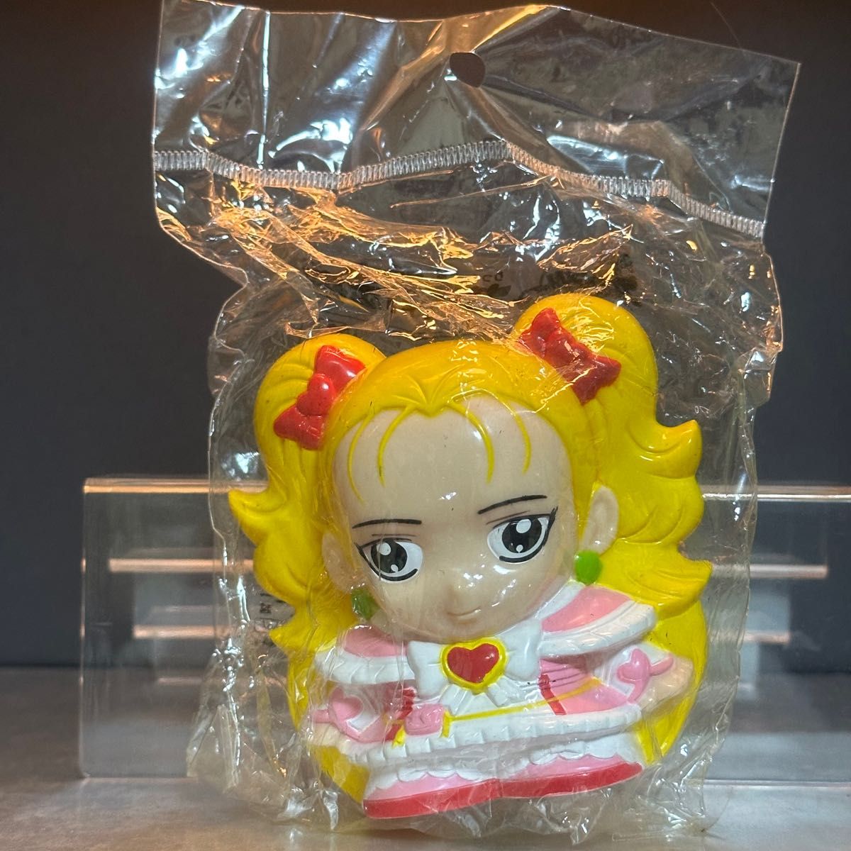 ふたりはプリキュアMax Heart 非売品貯金箱+おまけ缶バッジ ふたりはプリキュアMax Heart 非売品貯金箱+おまけ缶バッジ