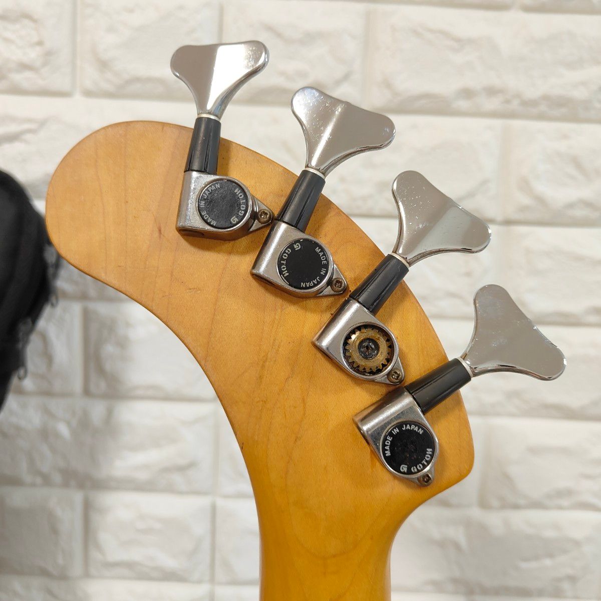 ZO-3 PIE-ZO BASS GOLD レア ピエゾー フレットレス ベース ZO-3 PIE-ZO BASS GOLD レア ピエゾー フレットレス ベース