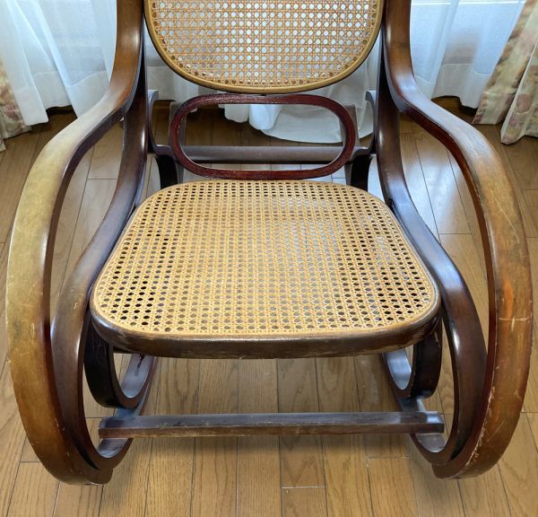 古家具◇ 籐家具 曲木 ロッキングチェア ◇ラタン椅子 古家具◇ 籐家具 曲木 ロッキングチェア ◇ラタン椅子