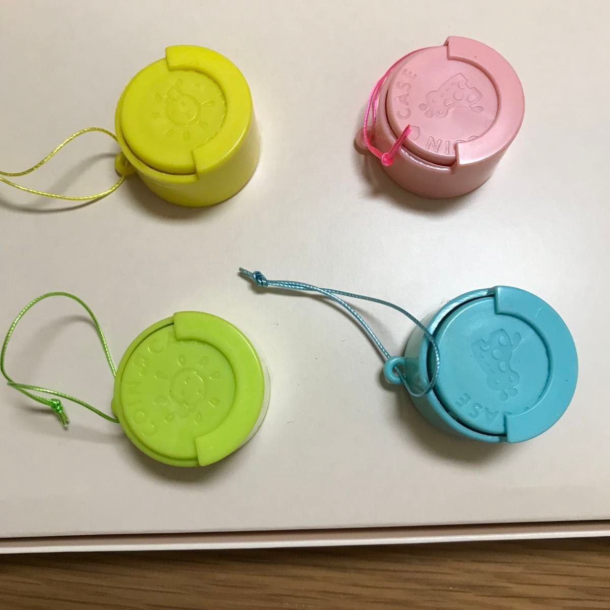 コインホルダー コインケース キティちゃん 4個セット|Yahoo コインホルダー コインケース キティちゃん 4個セット|Yahoo